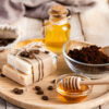 DIY Seife aus Honig und Kaffeepulver