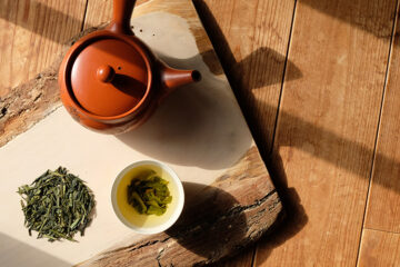 japanischer Grüntee mit Teekanne